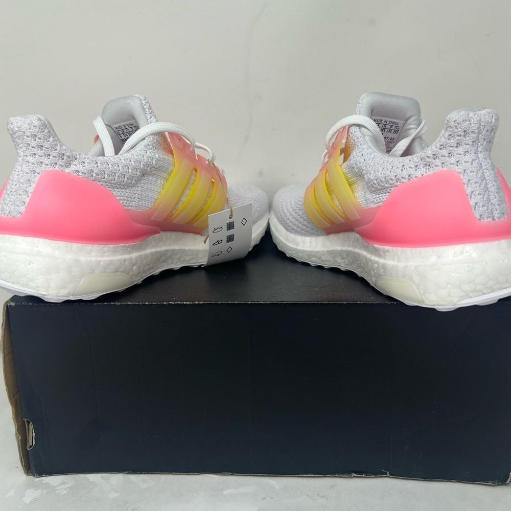 Adidas Ultraboost 5.0 DNA J White Beam Pink - Picture 5 of 8